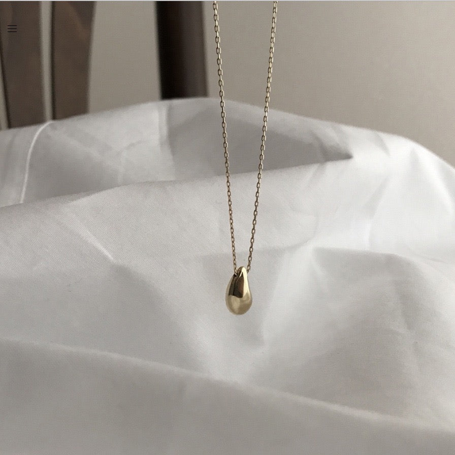 Waterdrop Collarbone