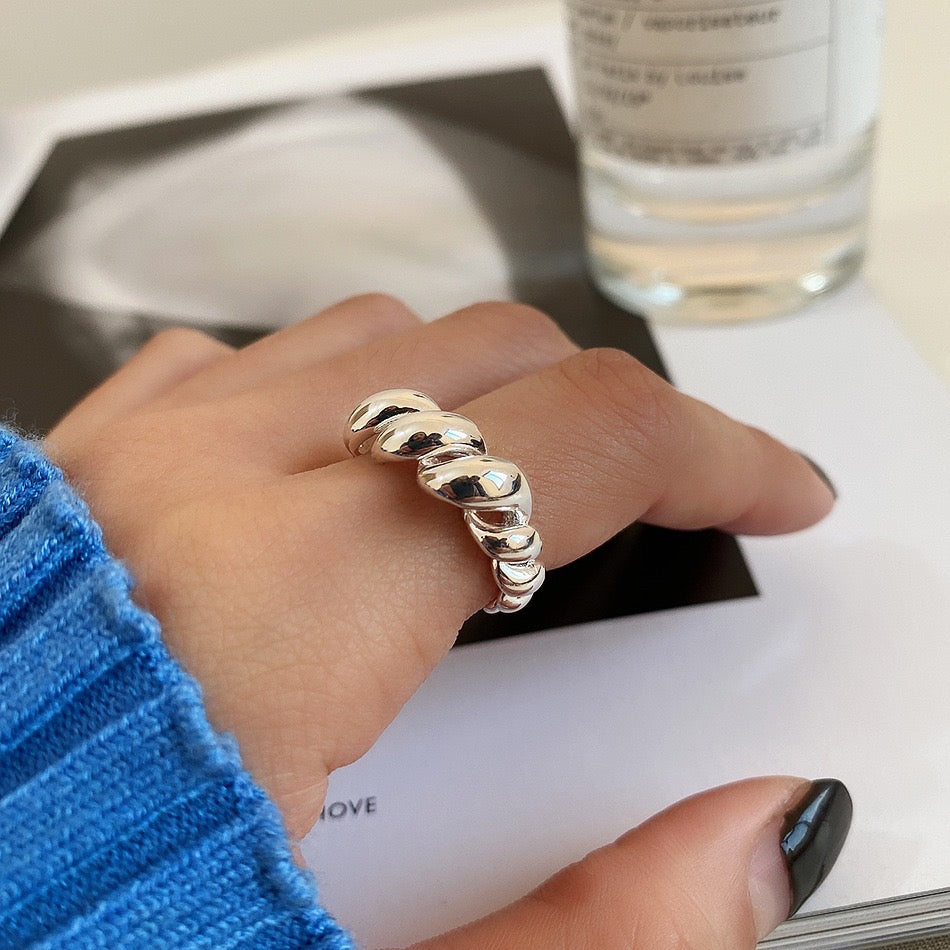 Twist Rings
