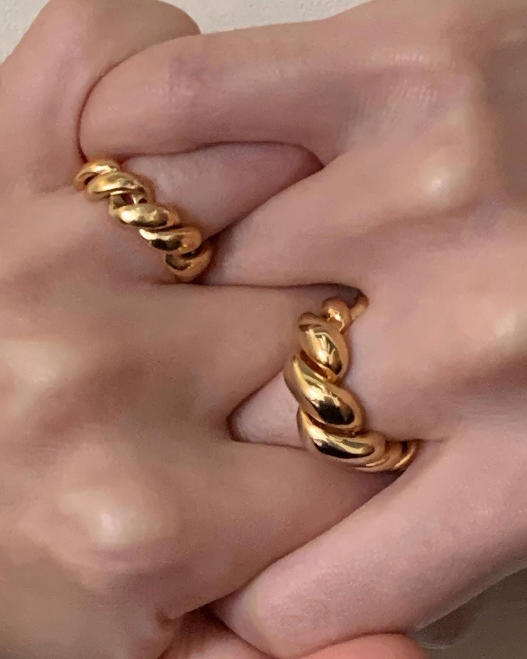 Twist Rings